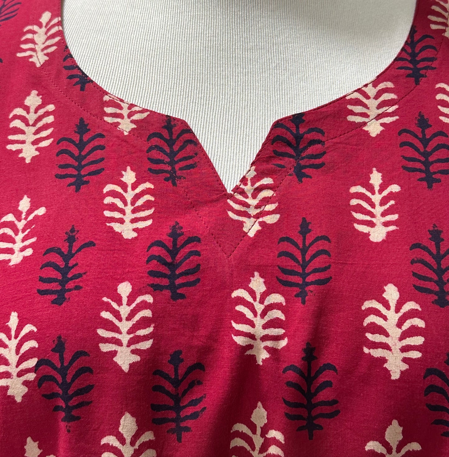 Women's Pure Cotton Short Kurta (3XL) - Deep Red Black Ferns (A-Line)